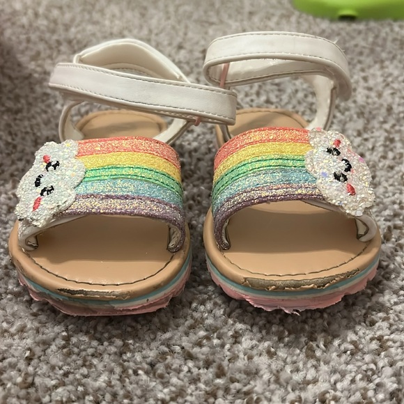 Rainbow wonder nation shoes size 8 toddler - Picture 2 of 3